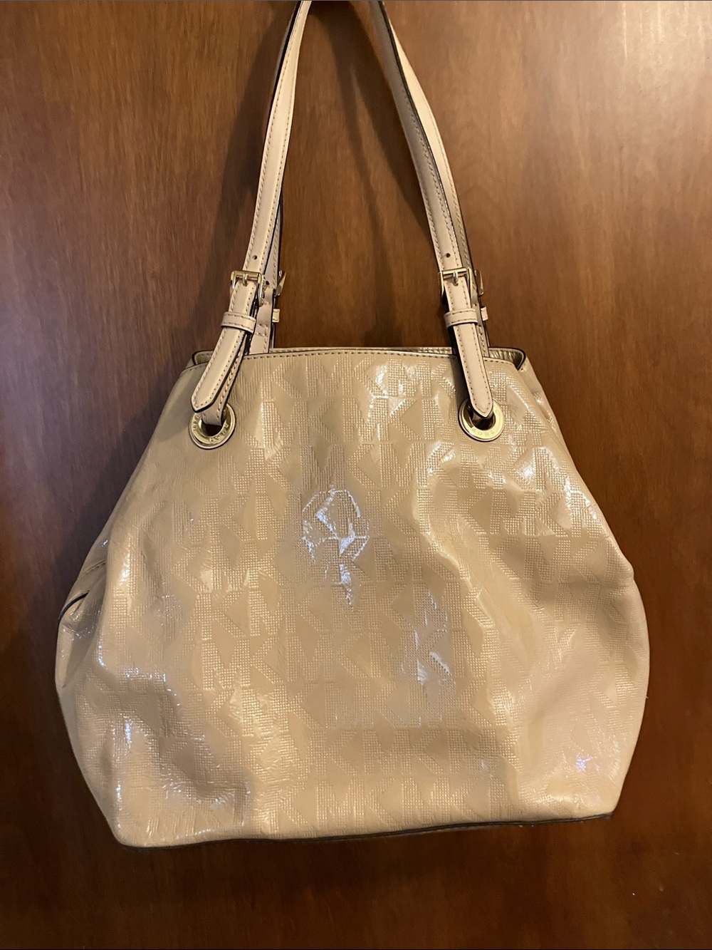 Michael Kors Beige Patent Shoulder Tote